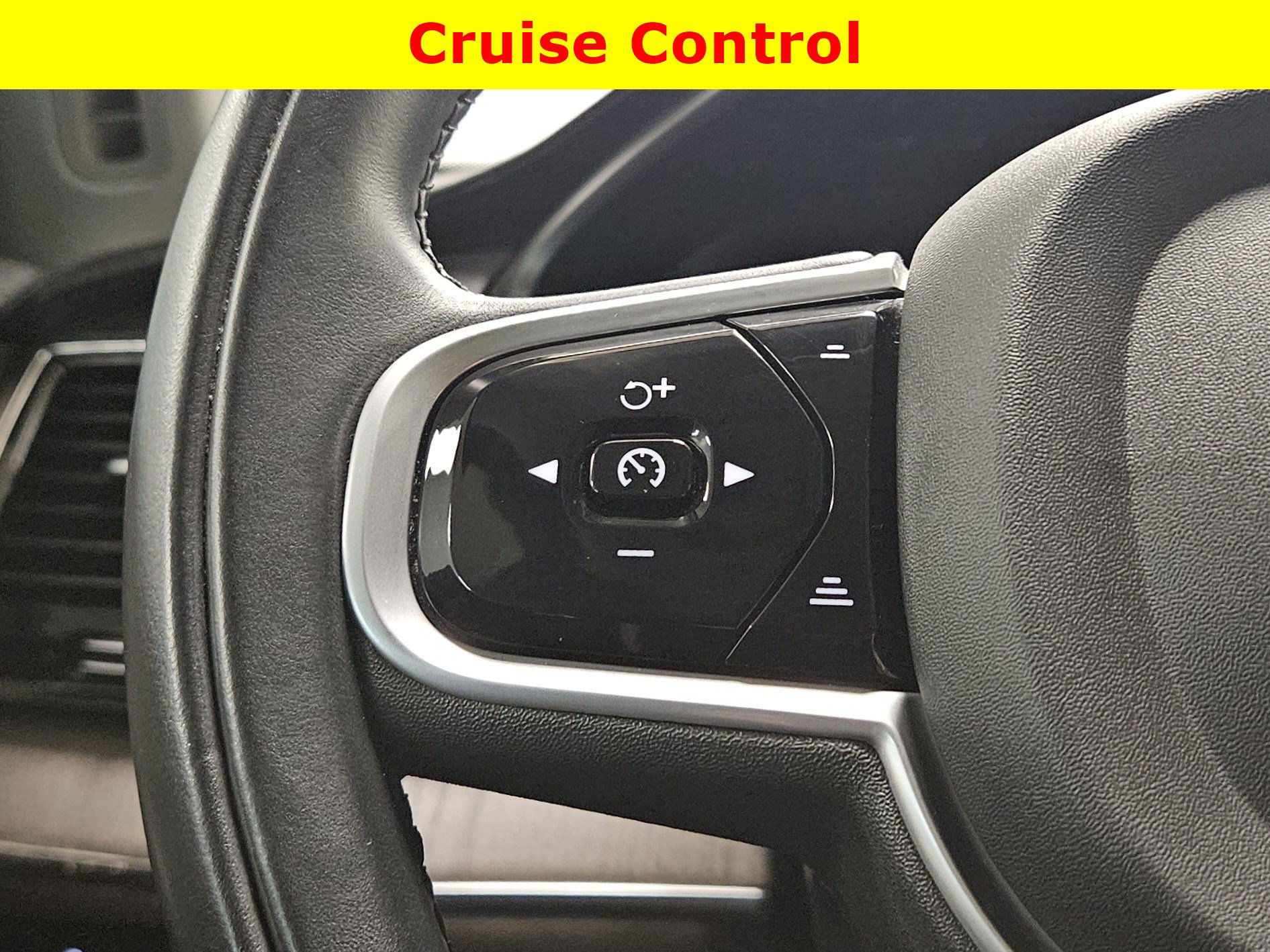 Used 2022 Volvo XC90 T6 Inscription w/ Advanced Package image 34