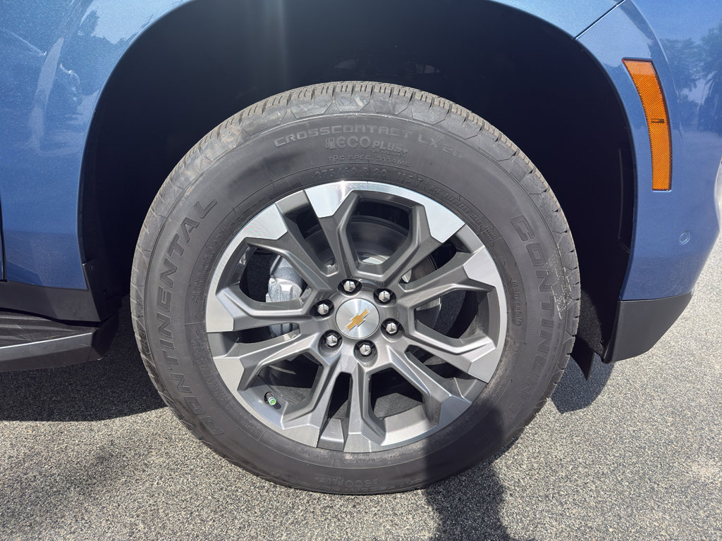 New 2026 Chevrolet Suburban LS image 33