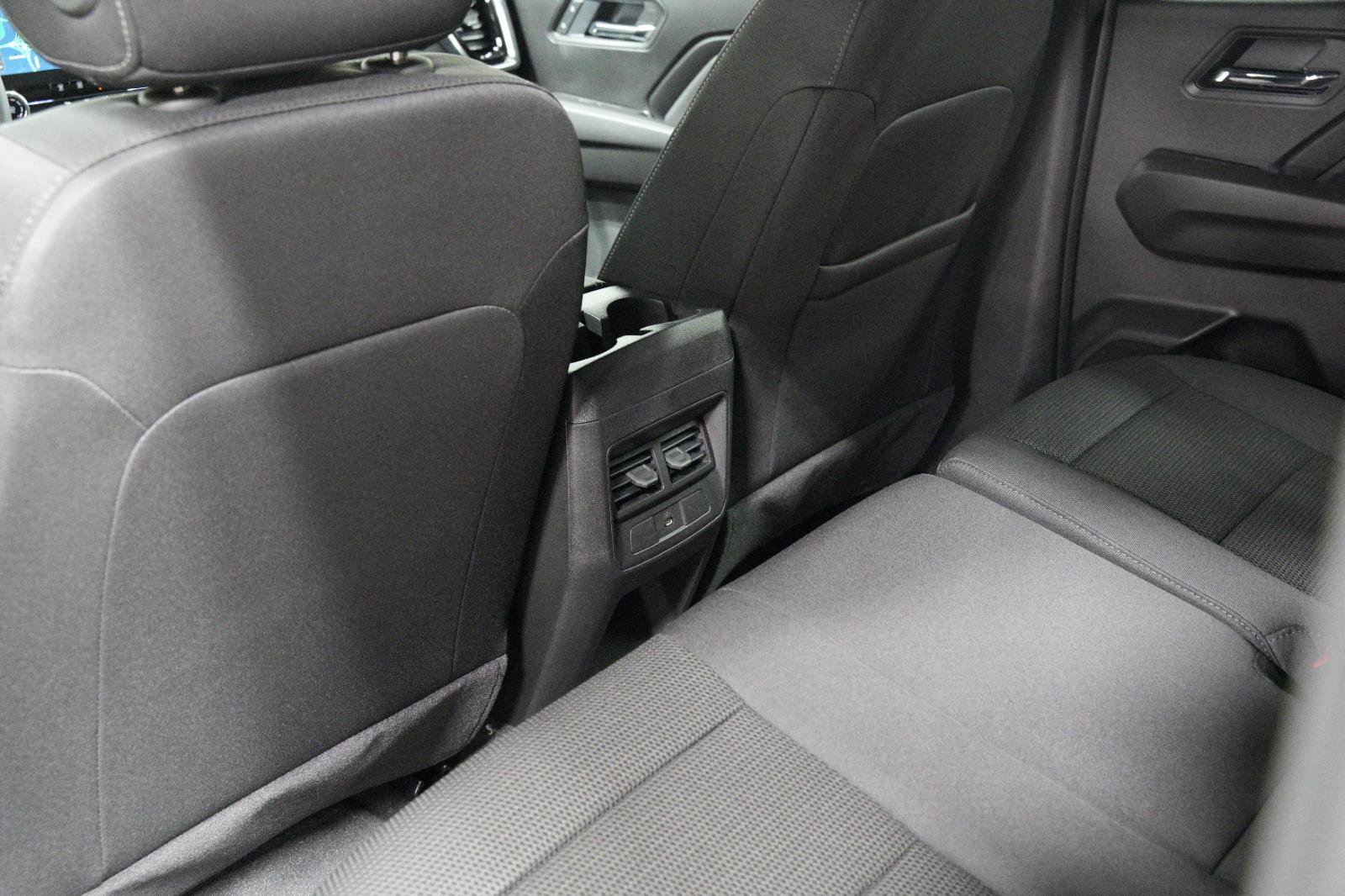 New 2025 GMC Canyon Elevation image 20