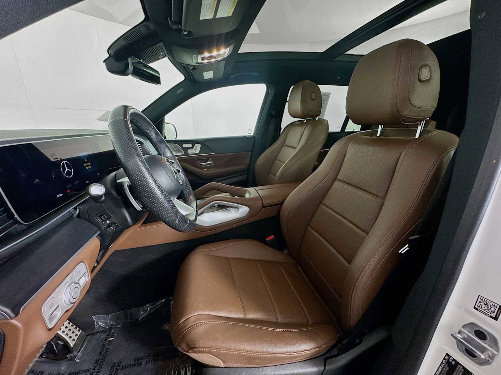 Used 2024 Mercedes-Benz GLS 450 4MATIC image 11