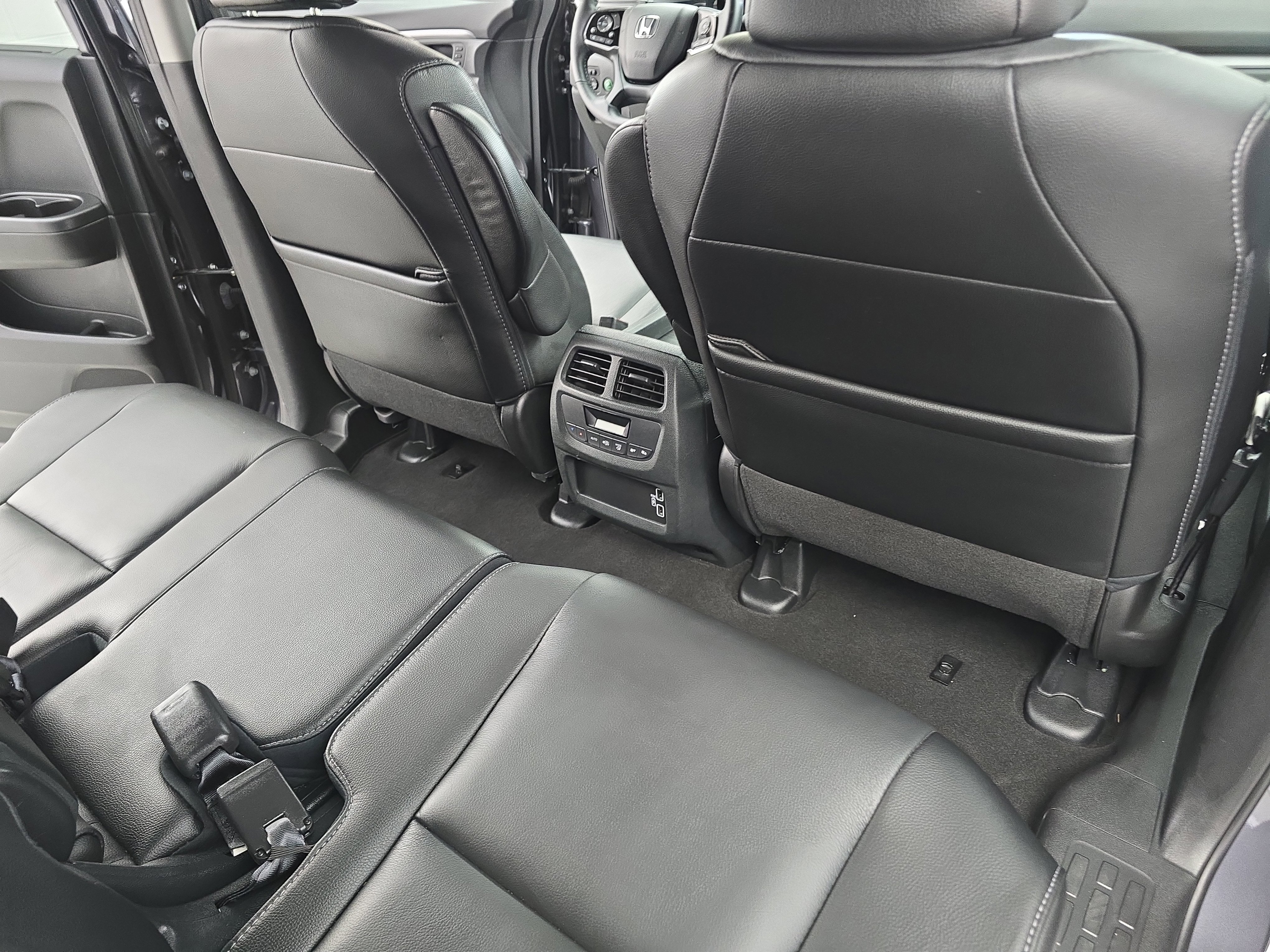 Used 2022 Honda Pilot Special Edition image 11