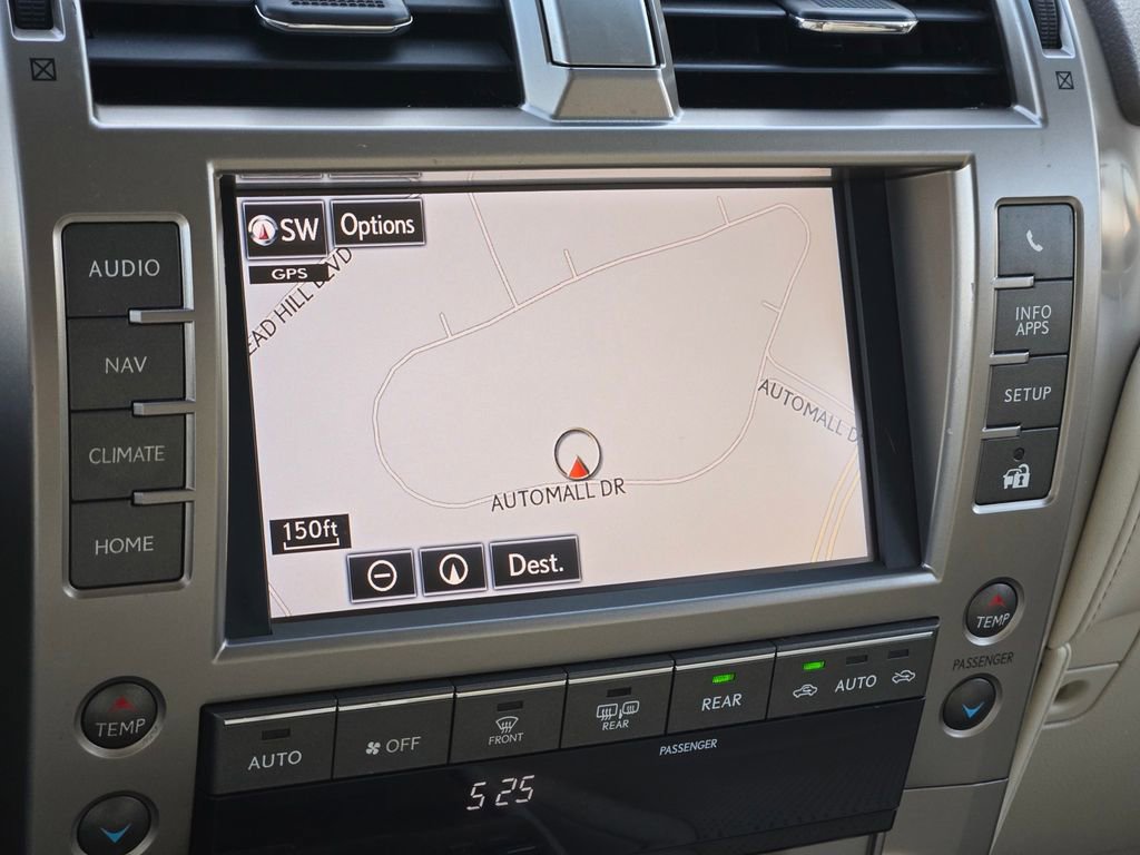 Used 2016 Lexus GX 460 Luxury w/ Preferred Accessory Package image 18