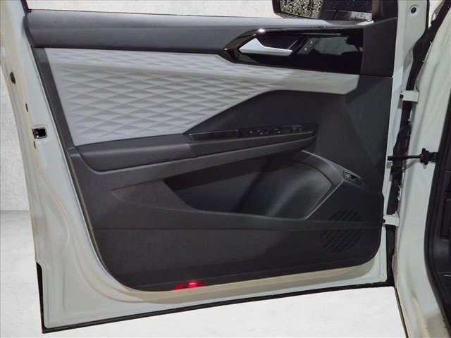 Used 2023 Volkswagen Taos S FWD image 10