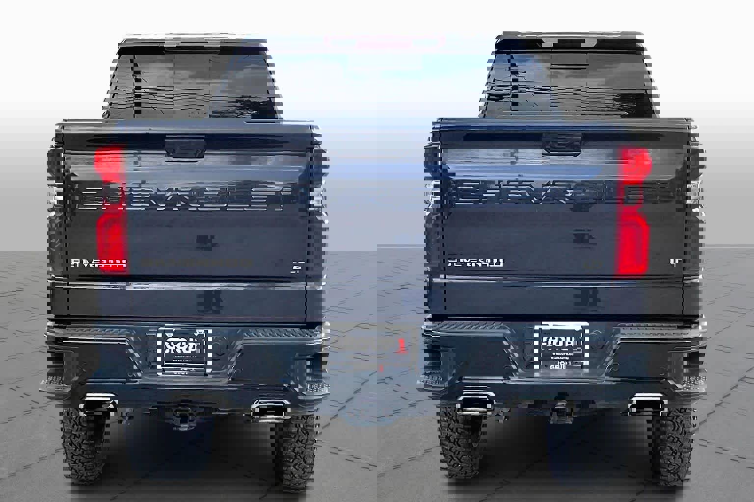 Used 2024 Chevrolet Silverado 1500 LT Trail Boss w/ LT Trail Boss Premium Package AWD/4WD image 5