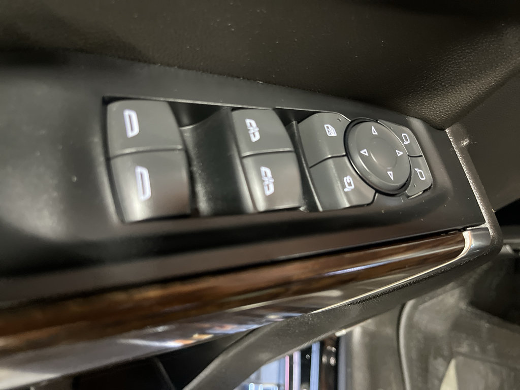 Certified 2022 Chevrolet Silverado 1500 High Country AWD/4WD image 31