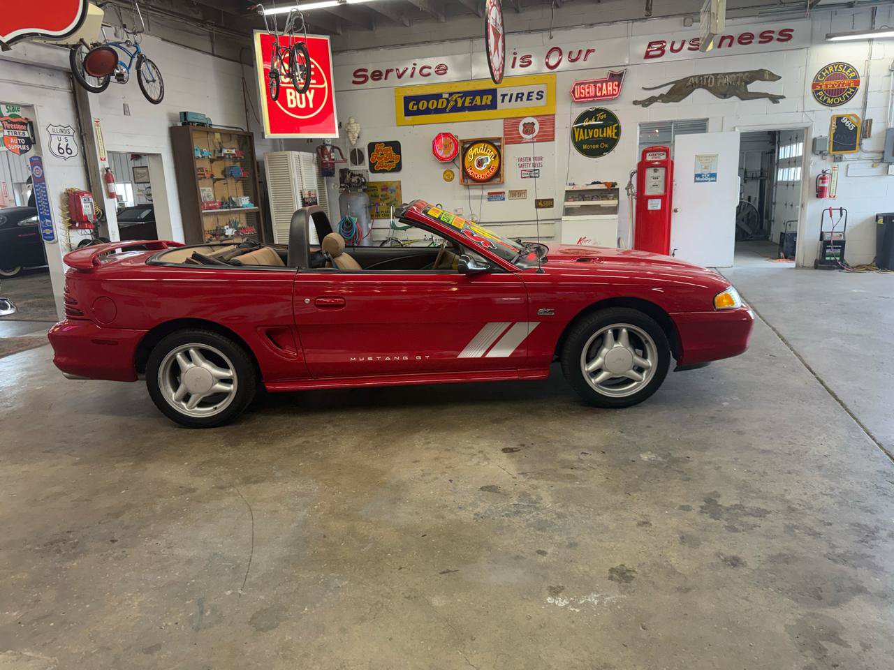 Used 1994 Ford Mustang GT RWD image 6