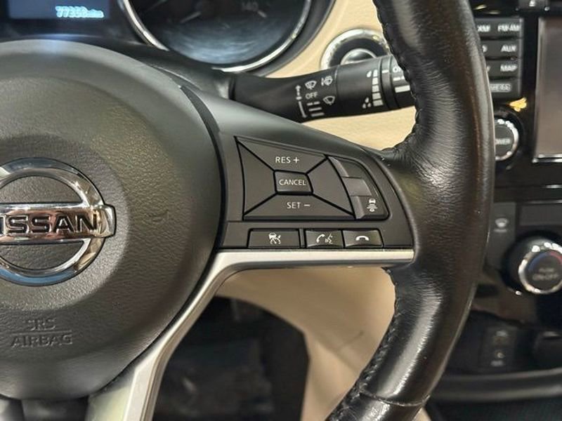 Used 2017 Nissan Rogue SL w/ SL Premium Package image 18