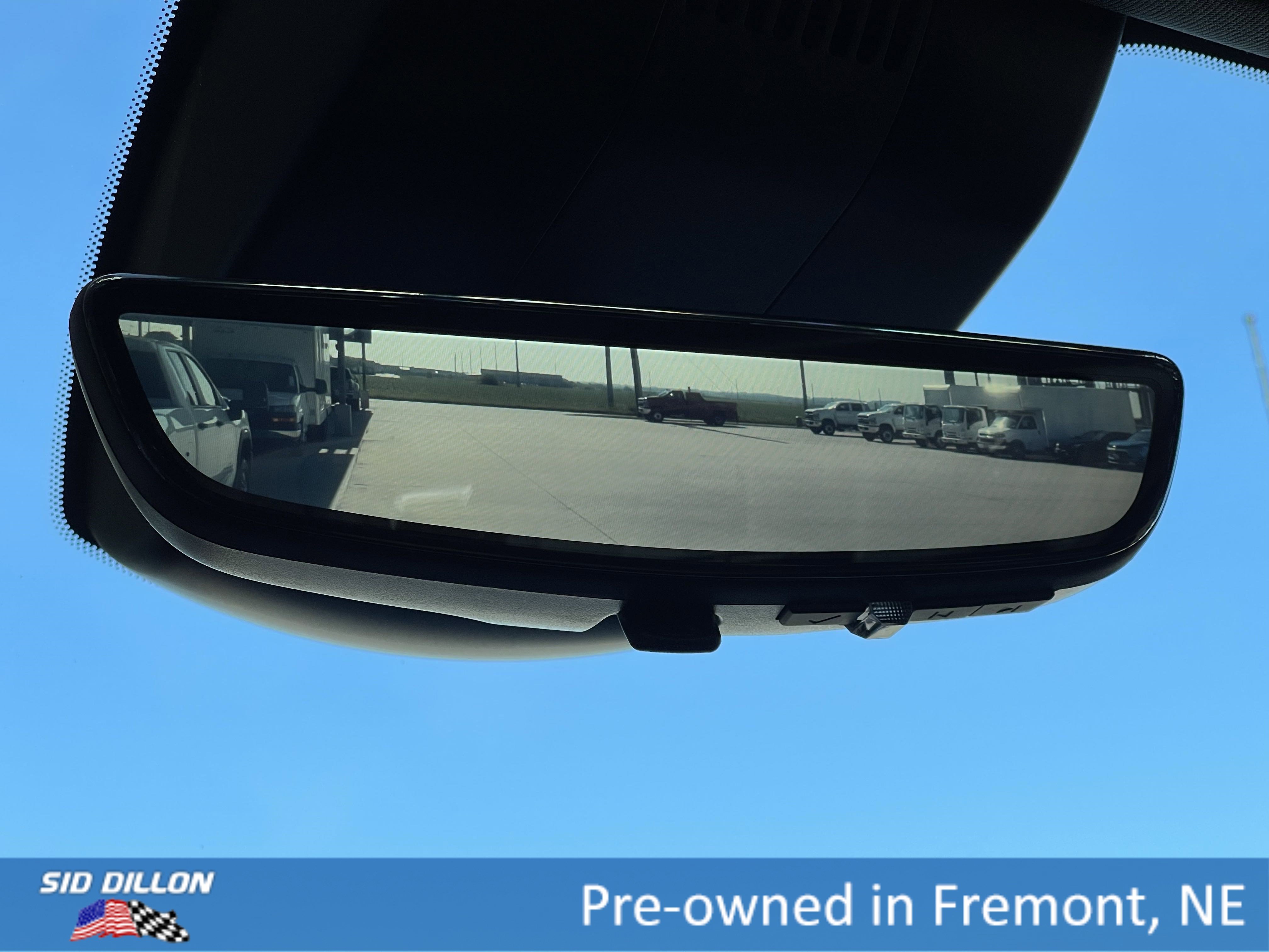 Used 2024 GMC Sierra 1500 AT4 w/ Technology Package image 6