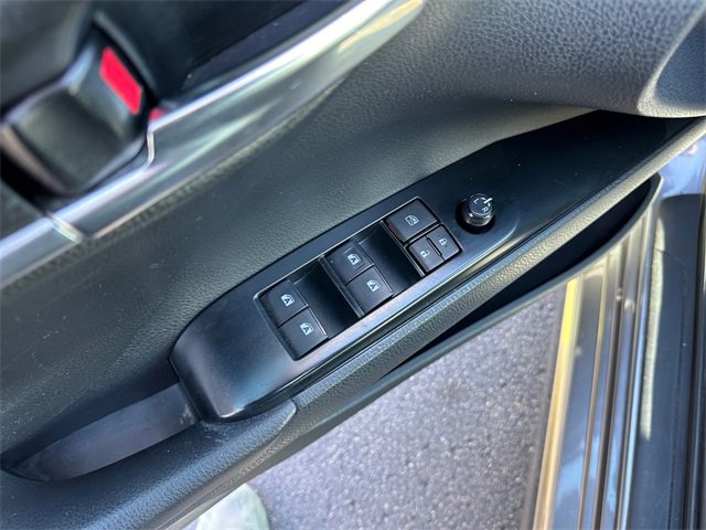 Used 2019 Toyota Camry SE w/ Convenience Package image 19