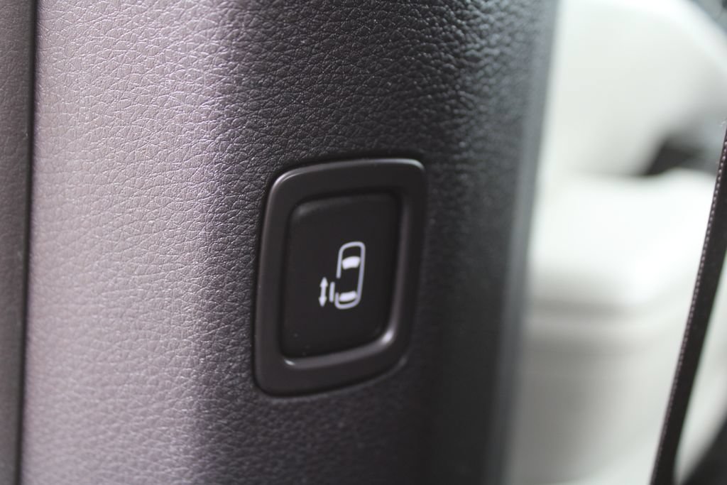 Used 2023 Kia Carnival SX Prestige FWD image 20