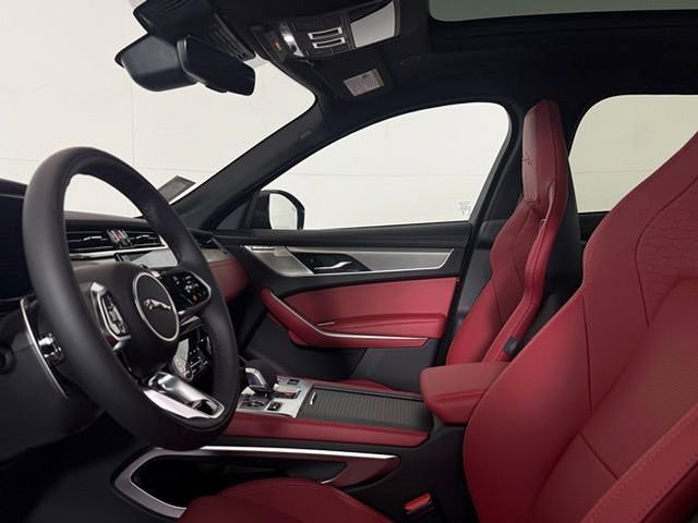 New 2026 Jaguar F-PACE R-Dynamic S image 6