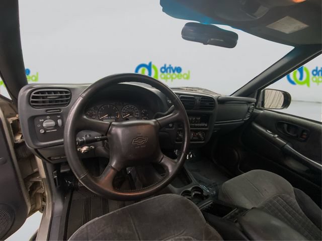 Used 2001 Chevrolet Blazer LS w/ Preferred Equipment Group AWD/4WD image 29