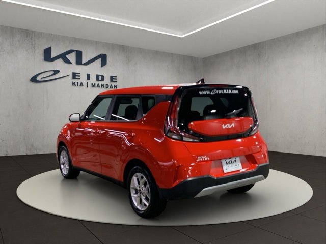 Used 2025 Kia Soul LX w/ LX Technology Package image 4
