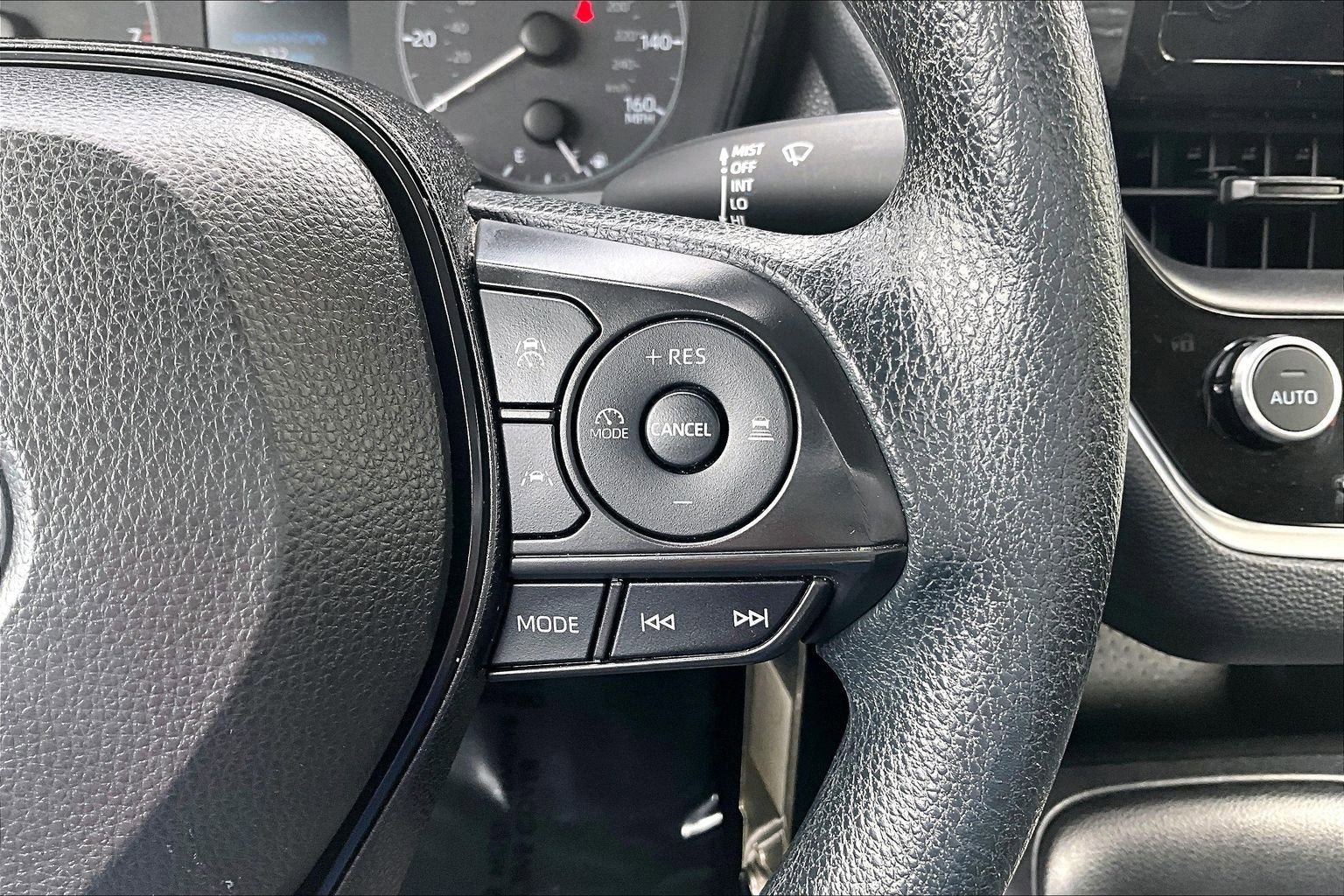 Used 2023 Toyota Corolla LE FWD image 18