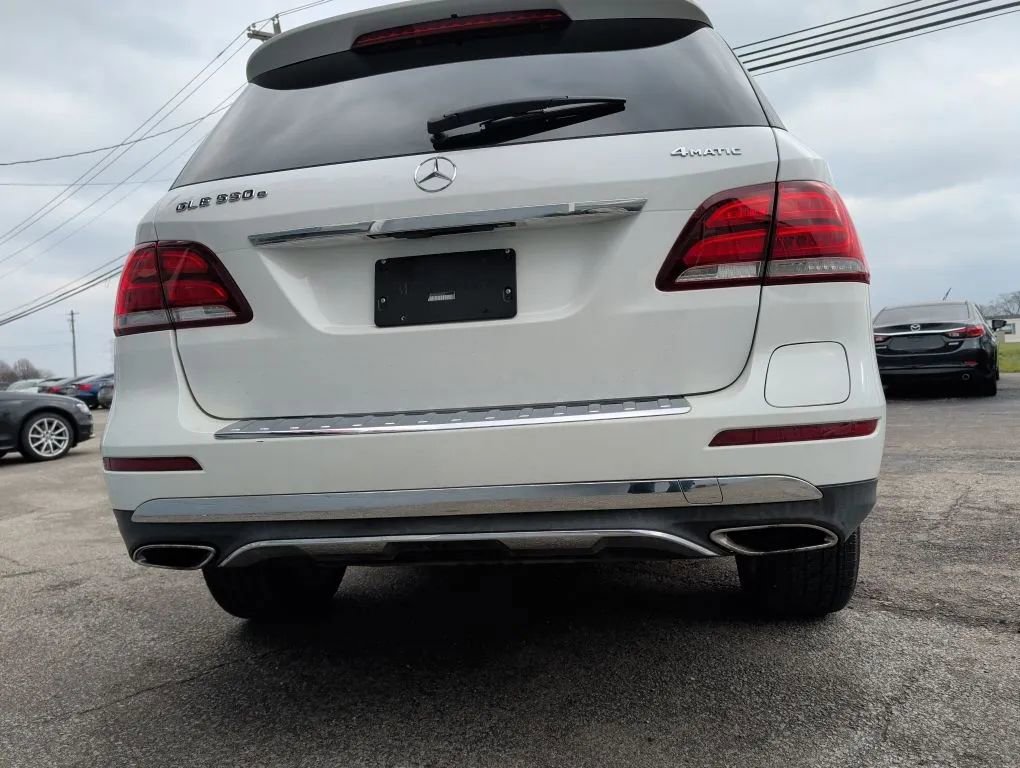 Used 2017 Mercedes-Benz GLE 550e image 23