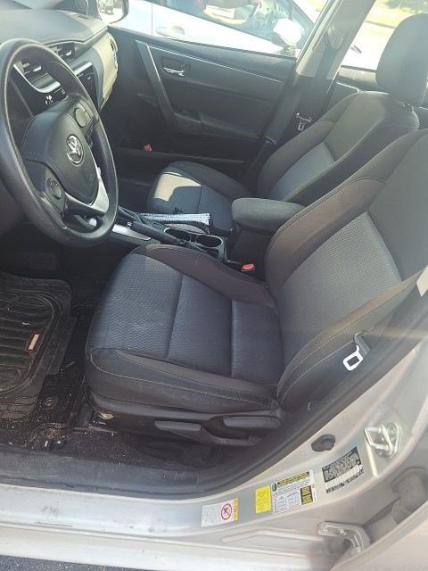 Used 2017 Toyota Corolla LE FWD image 9