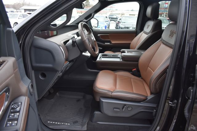 Used 2025 Ford Expedition King Ranch image 13