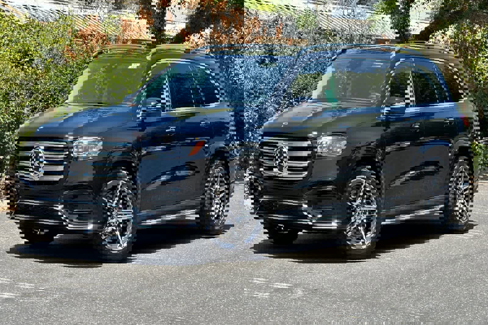 Certified 2025 Mercedes-Benz GLS 450 4MATIC image 7