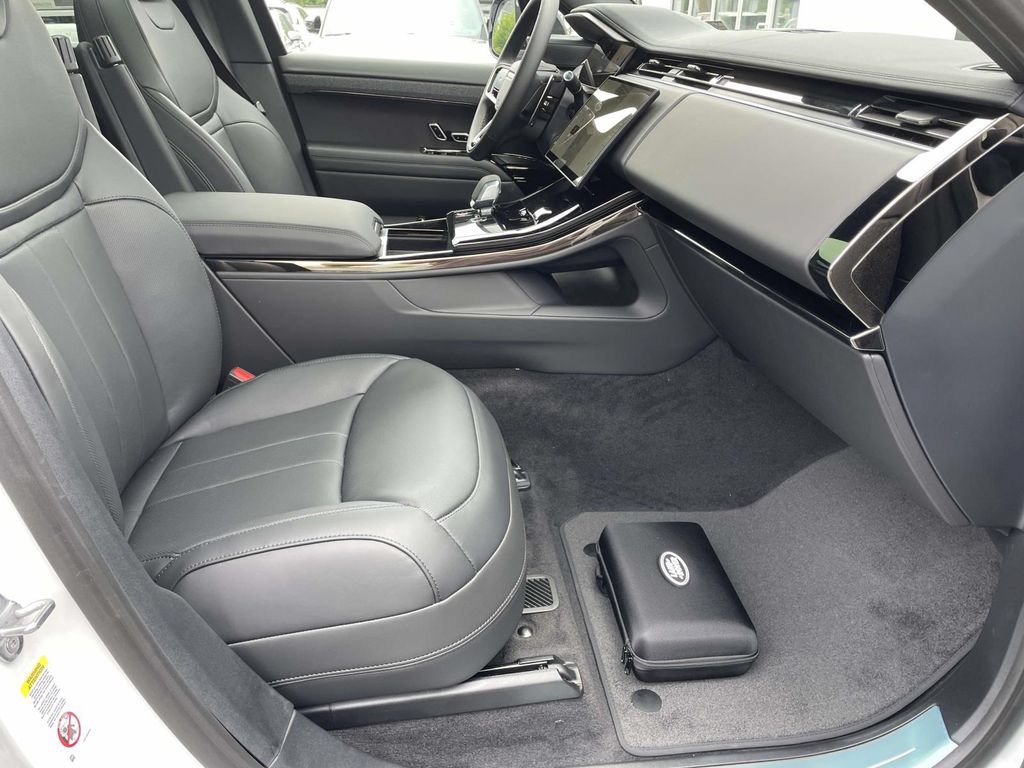 New 2026 Land Rover Range Rover Sport Dynamic SE AWD/4WD image 20