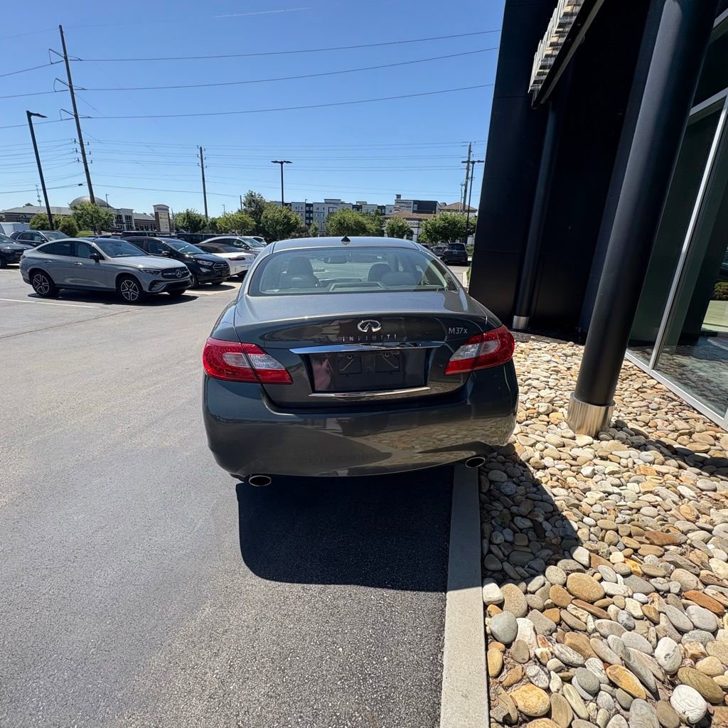 Used 2011 INFINITI M37 x w/ Deluxe Touring Pkg AWD/4WD image 7