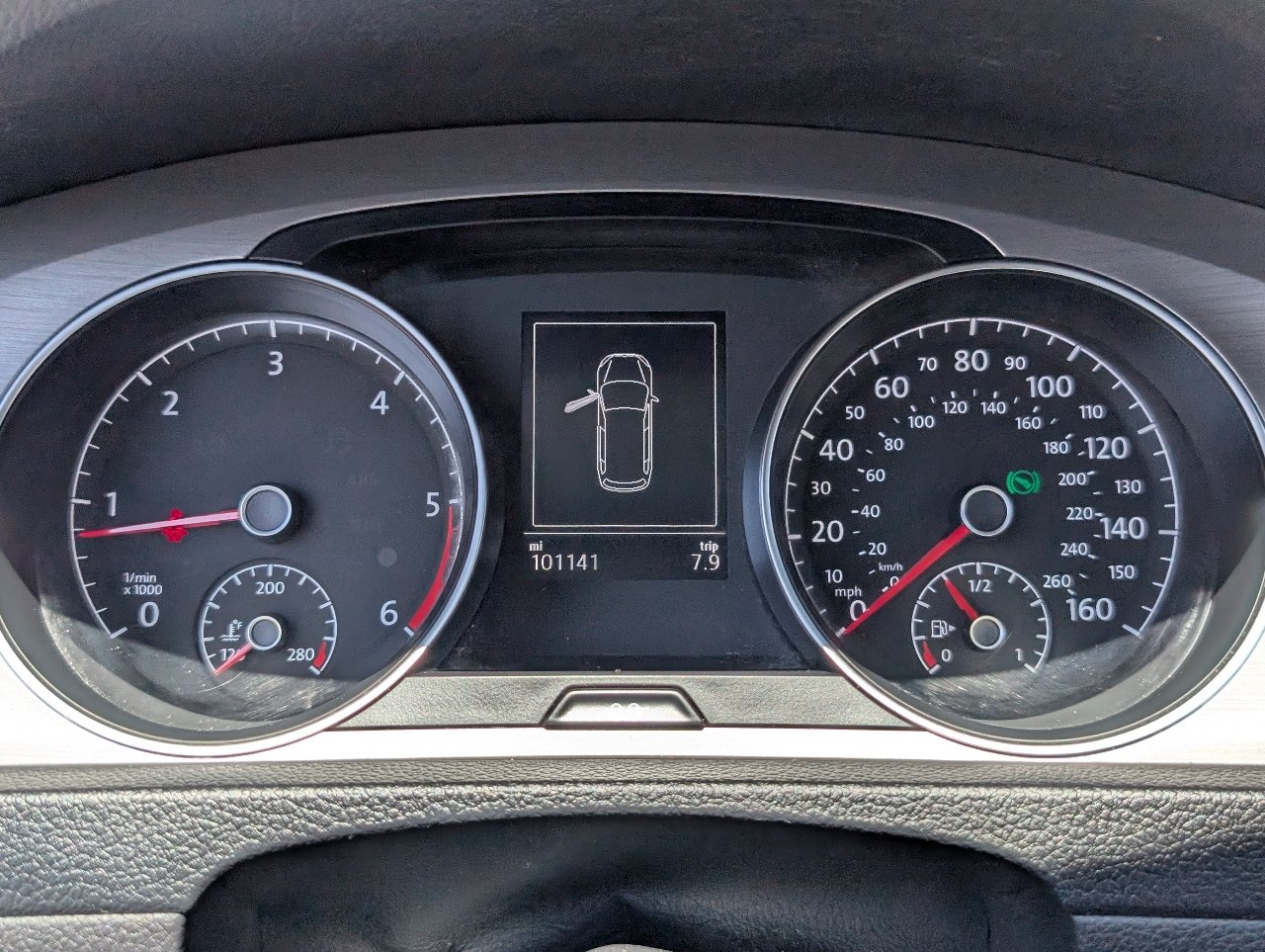 Used 2015 Volkswagen Golf TDI S FWD image 19