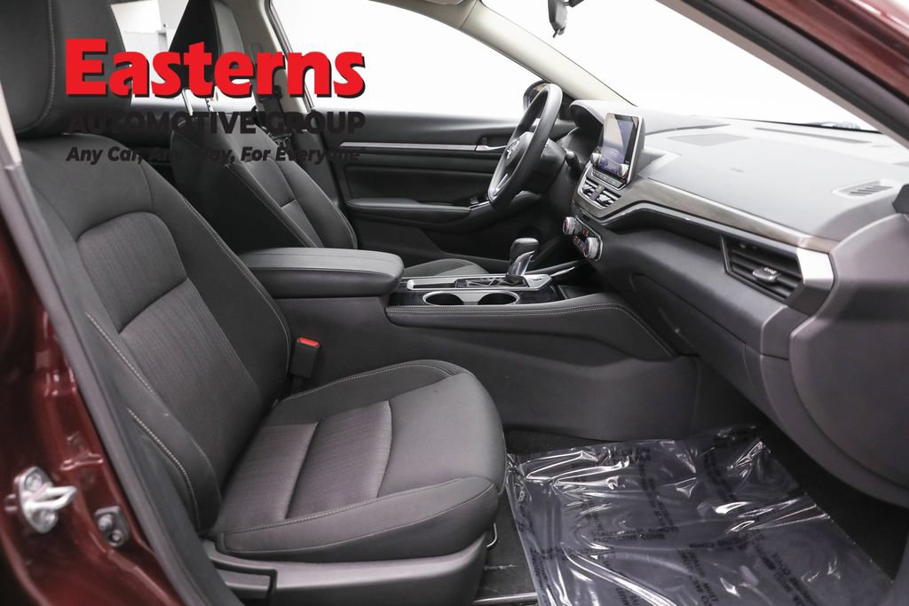 Used 2023 Nissan Altima 2.5 SV FWD image 24
