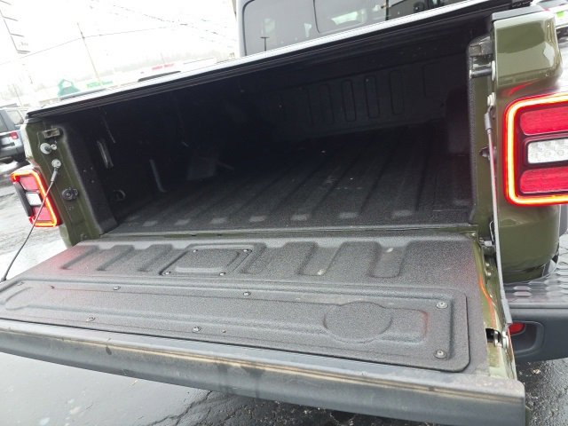 Used 2022 Jeep Gladiator Rubicon w/ LED Lighting Group image 8