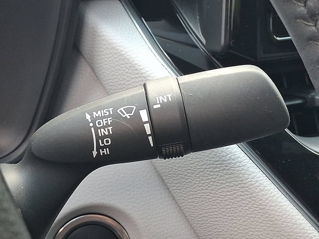 Used 2024 Toyota Corolla SE FWD image 25