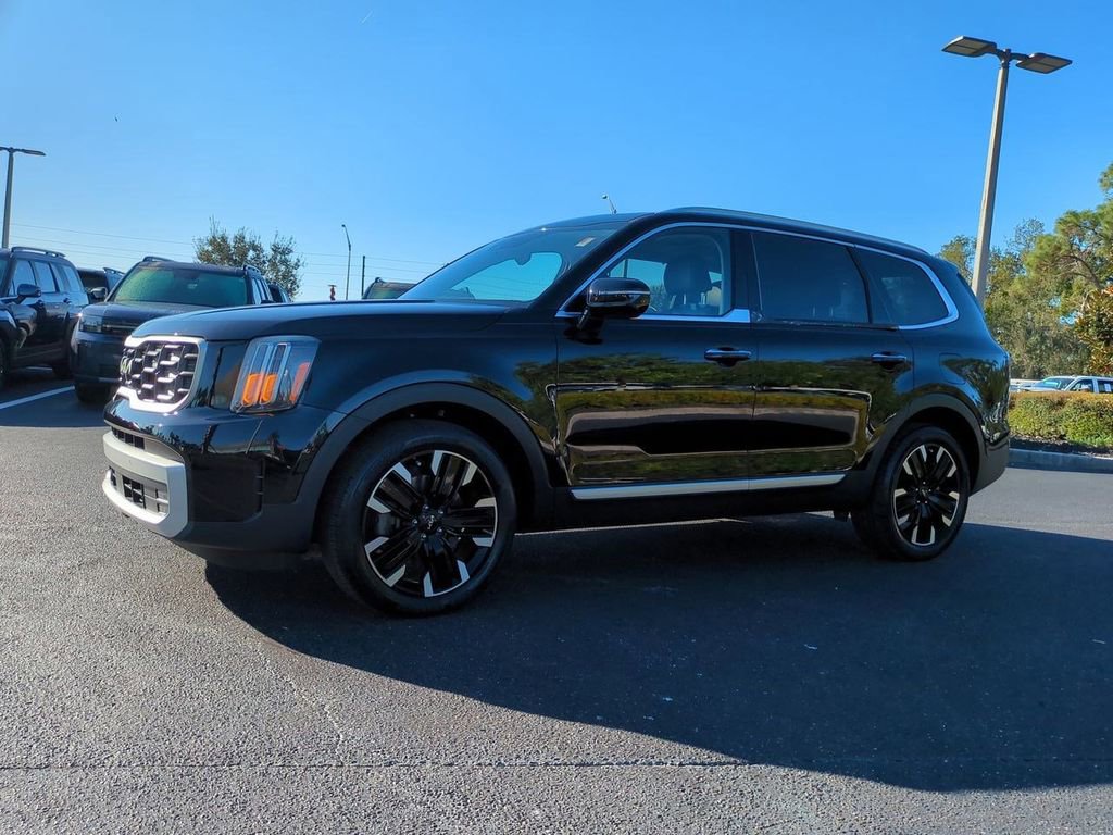Used 2024 Kia Telluride SX Prestige image 2
