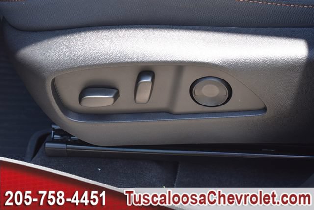 New 2026 Chevrolet Equinox ACTIV w/ Convenience Package III FWD image 15