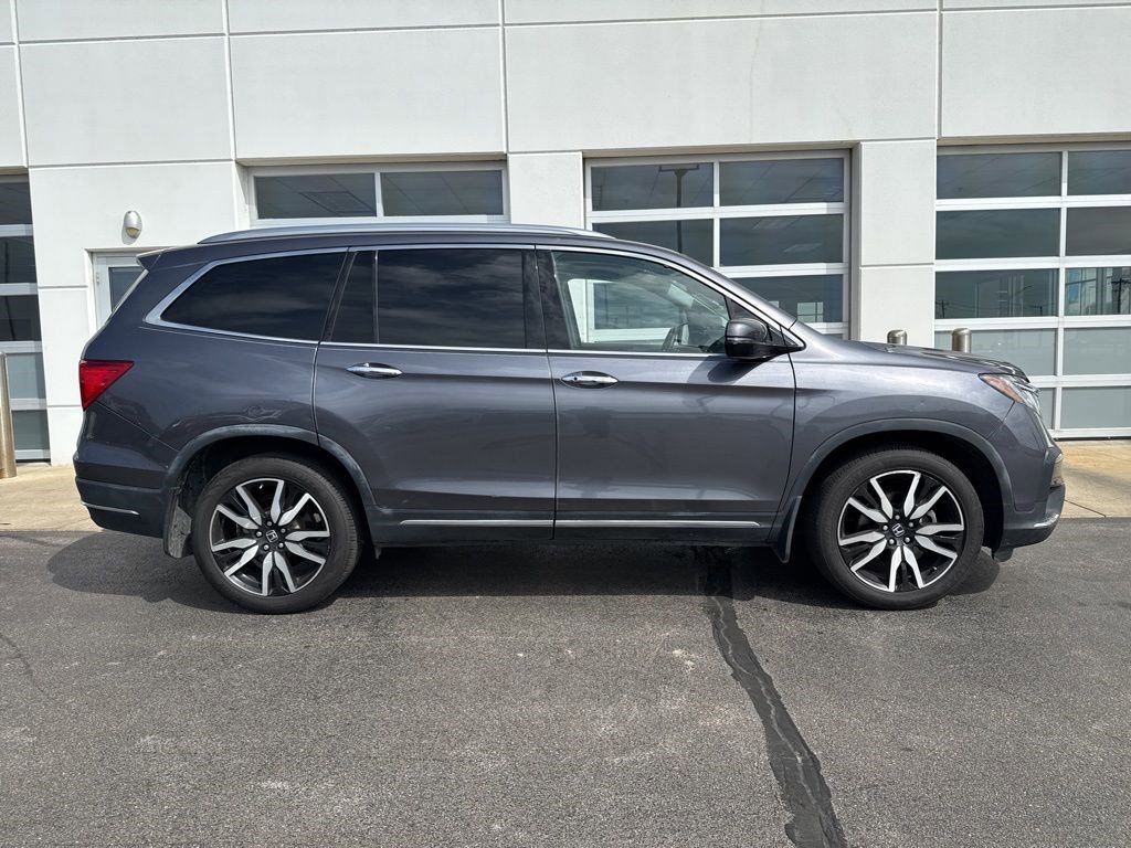 Certified 2022 Honda Pilot Touring image 3
