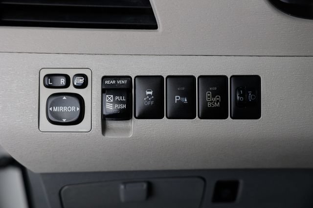 Used 2014 Toyota Sienna Limited w/ Limited Premium Package AWD/4WD image 56
