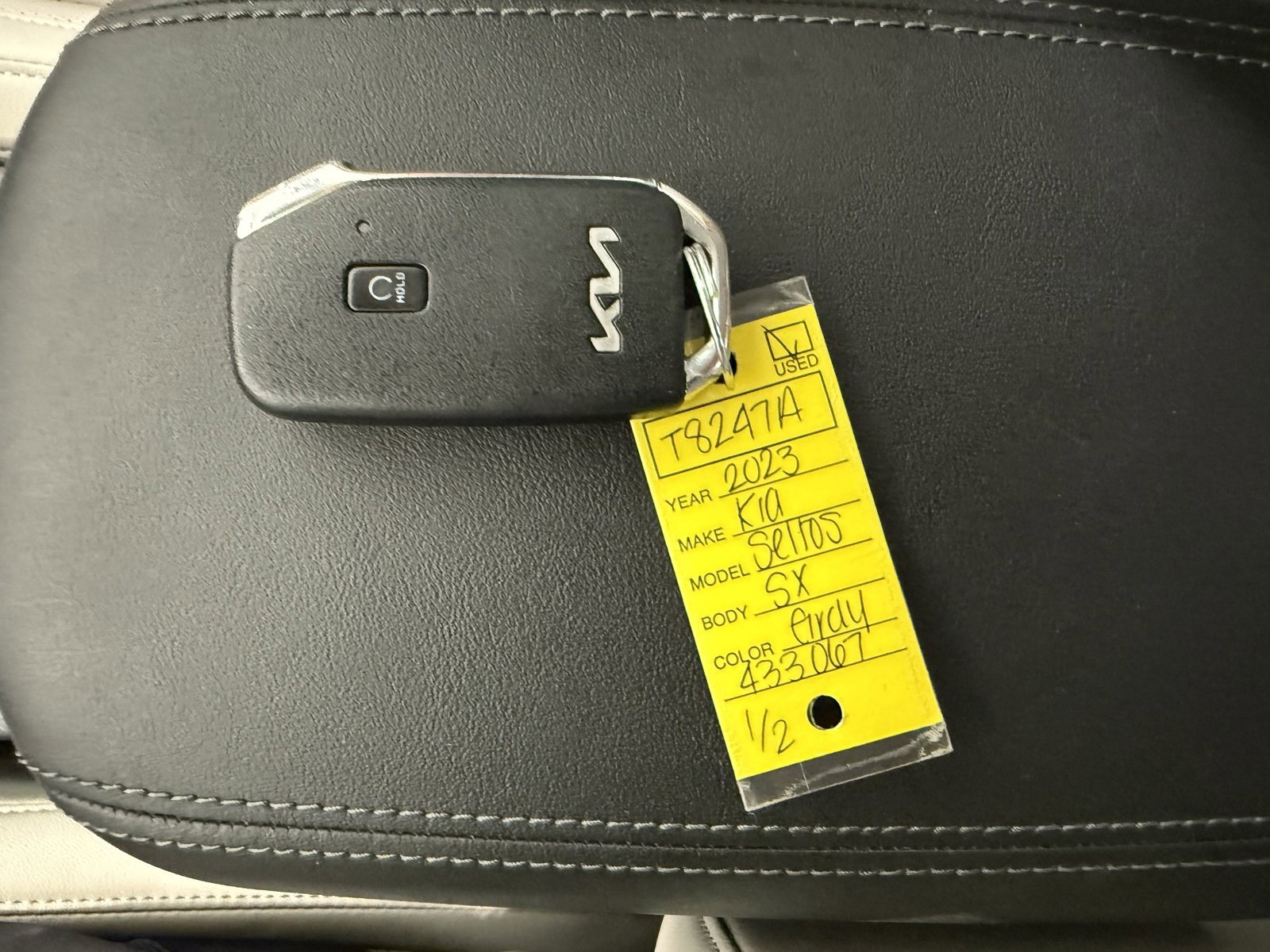 Used 2023 Kia Seltos SX w/ SX Sunroof Package image 32