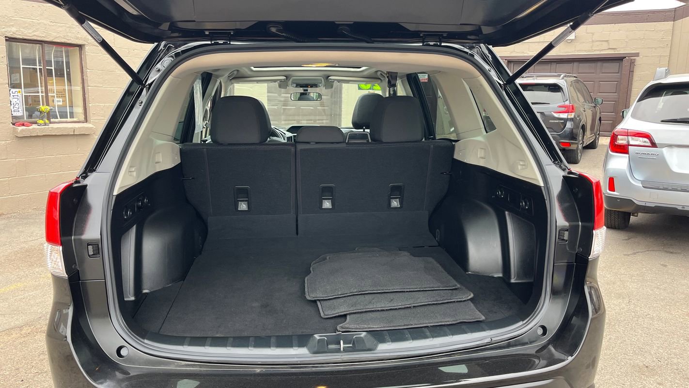 Used 2020 Subaru Forester Premium AWD/4WD image 23