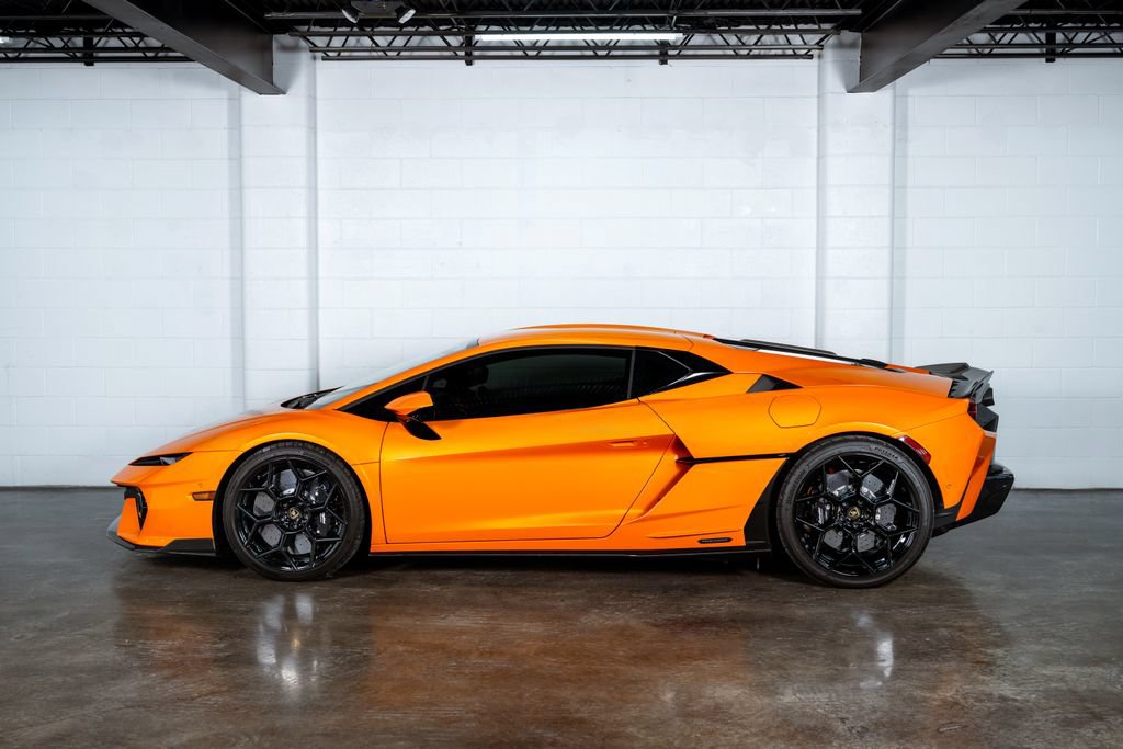 Used 2026 Lamborghini Temerario AWD/4WD image 6