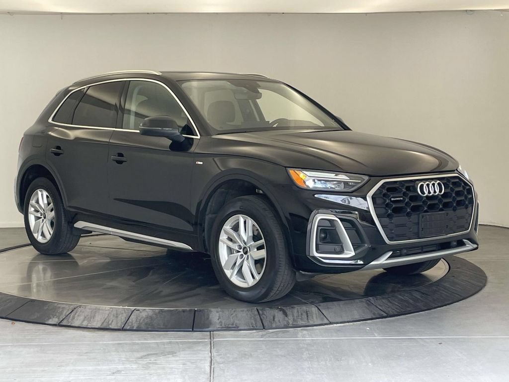 Certified 2023 Audi Q5 2.0T Premium w/ Convenience Package AWD/4WD image 9