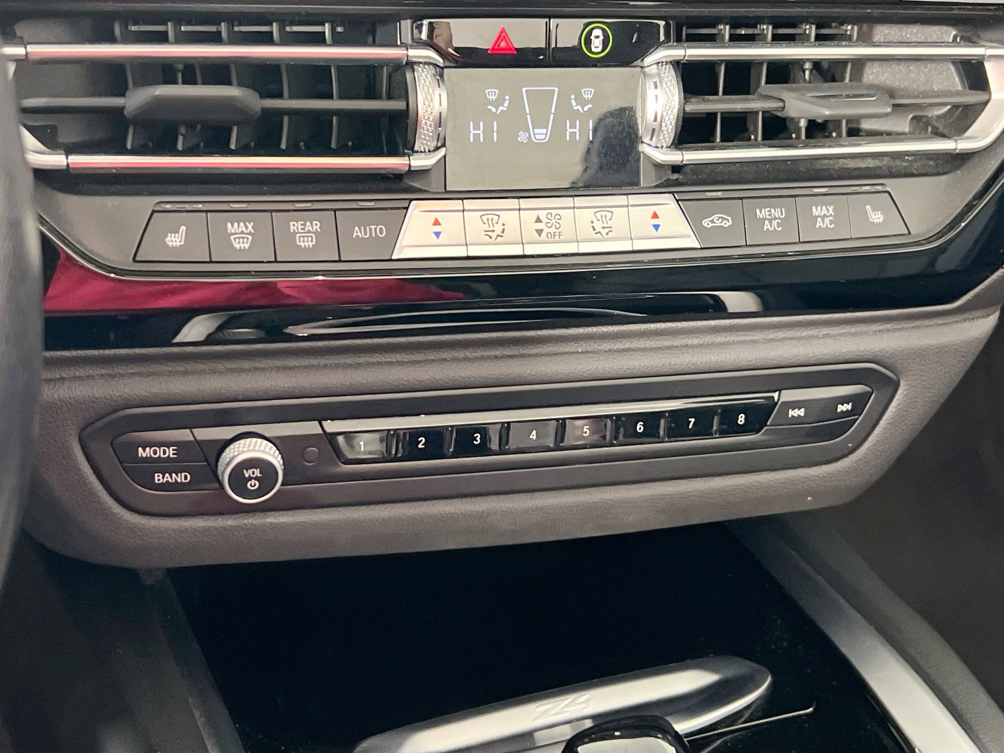 Used 2022 BMW Z4 sDrive30i w/ Driving Assistance Package image 16