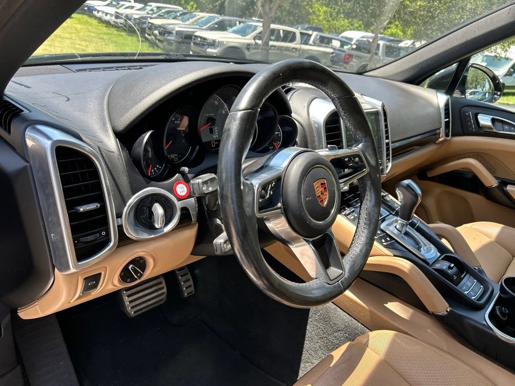 Used 2017 Porsche Cayenne S AWD/4WD image 24