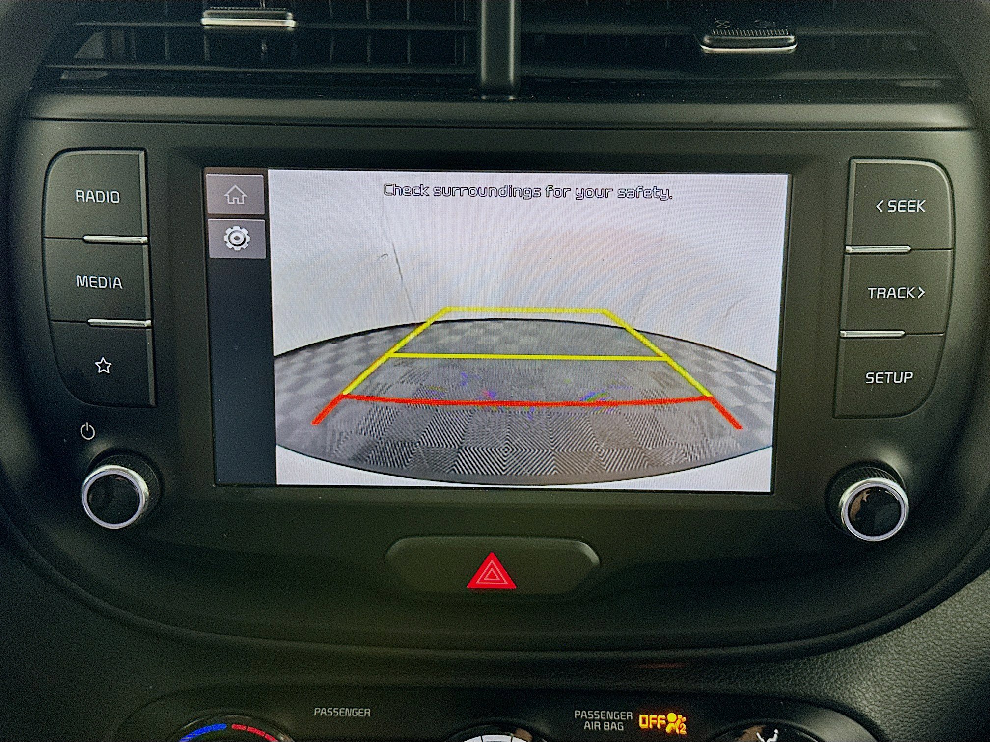 Used 2025 Kia Soul LX w/ LX Technology Package FWD image 22