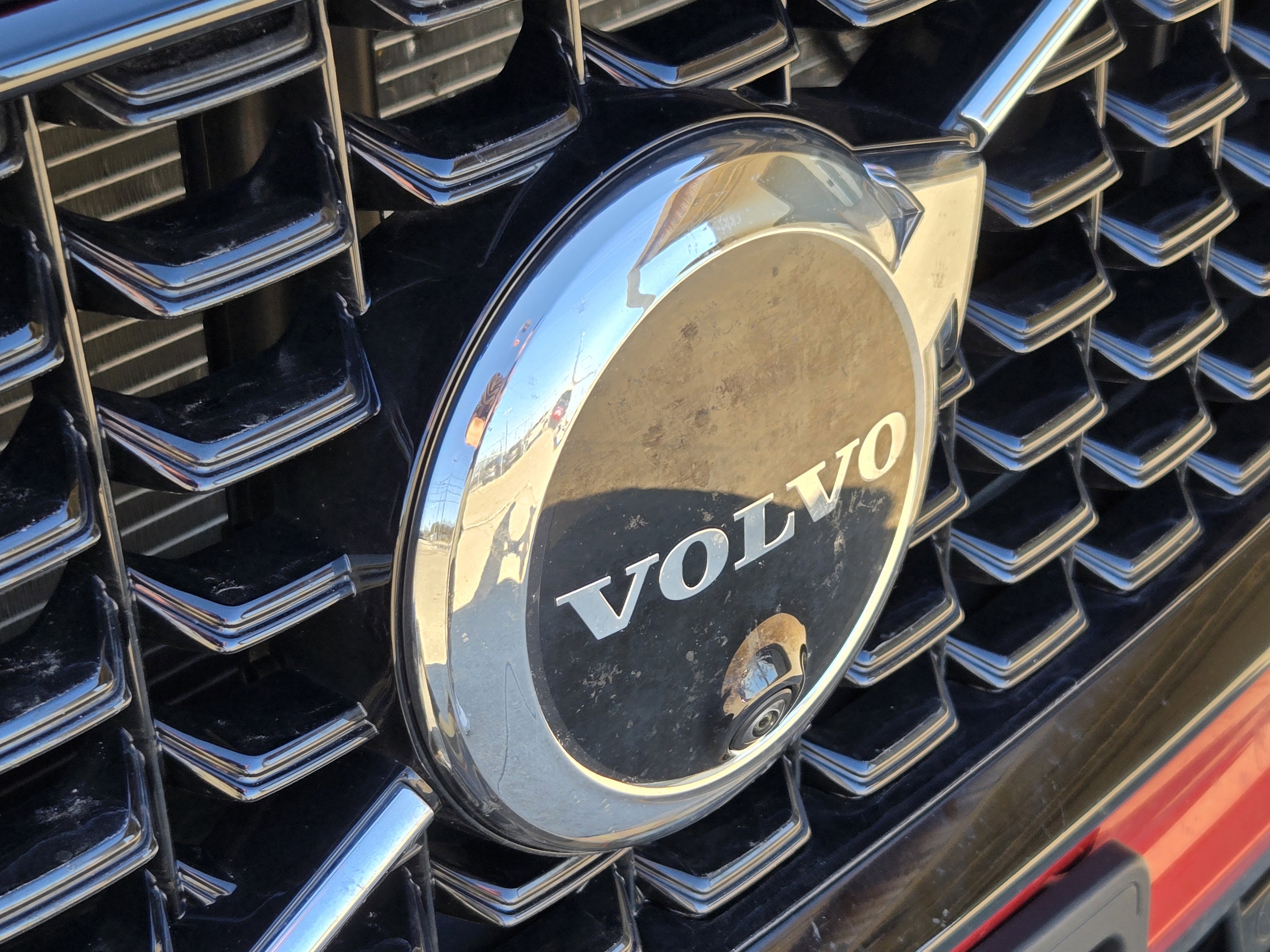 Used 2023 Volvo XC60 B5 Plus w/ Climate Package image 19