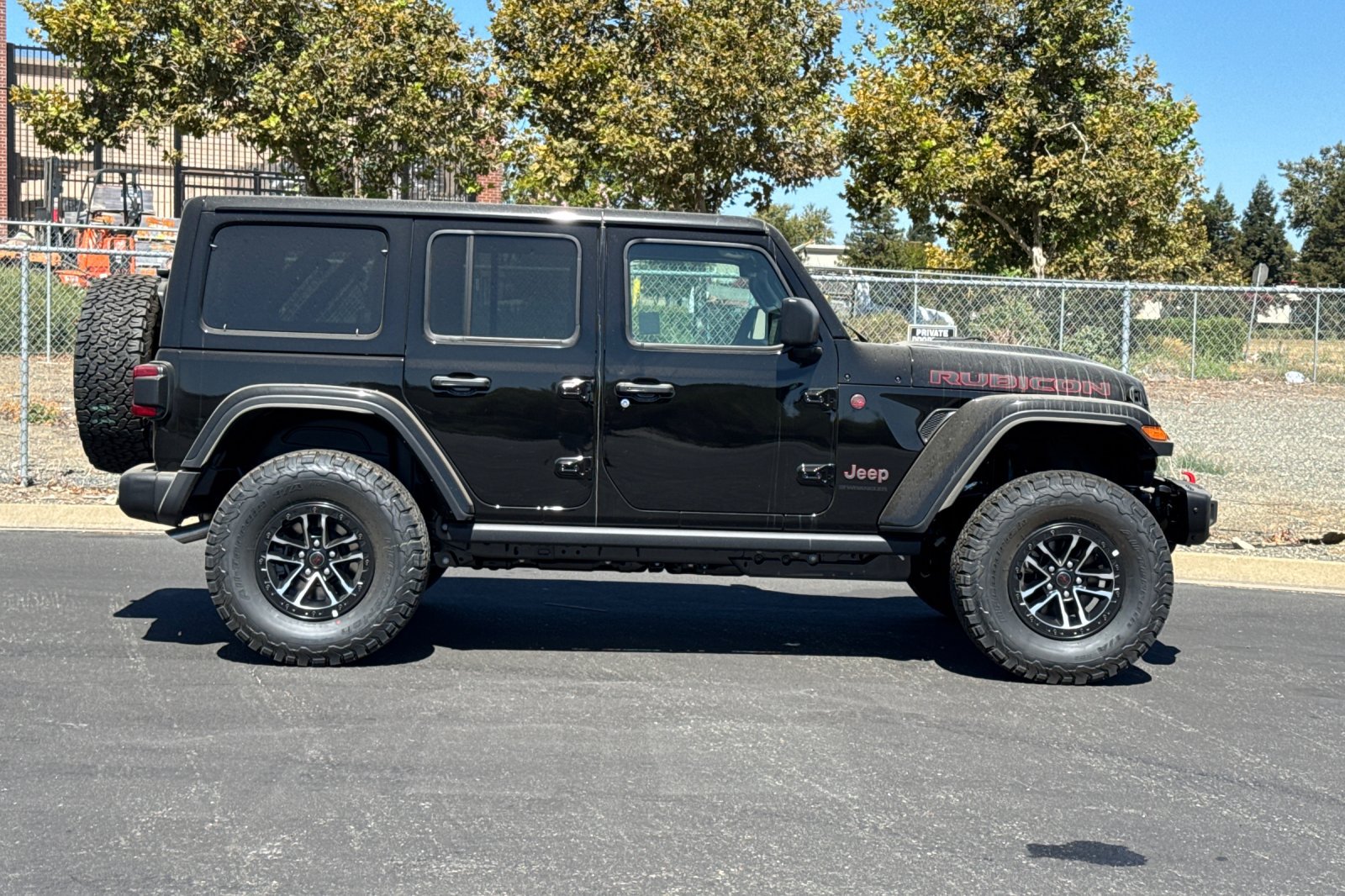 New 2026 Jeep Wrangler Unlimited Rubicon AWD/4WD image 2