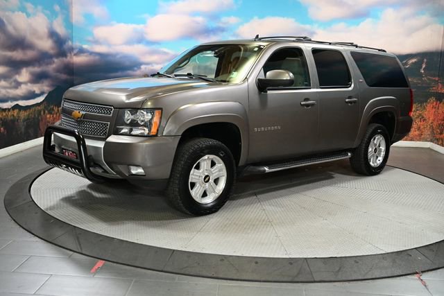 Used 2013 Chevrolet Suburban LT w/ Suspension Package, Off-Road AWD/4WD image 3