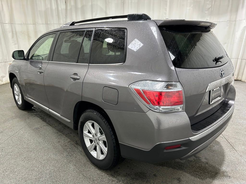 Used 2013 Toyota Highlander Base image 6