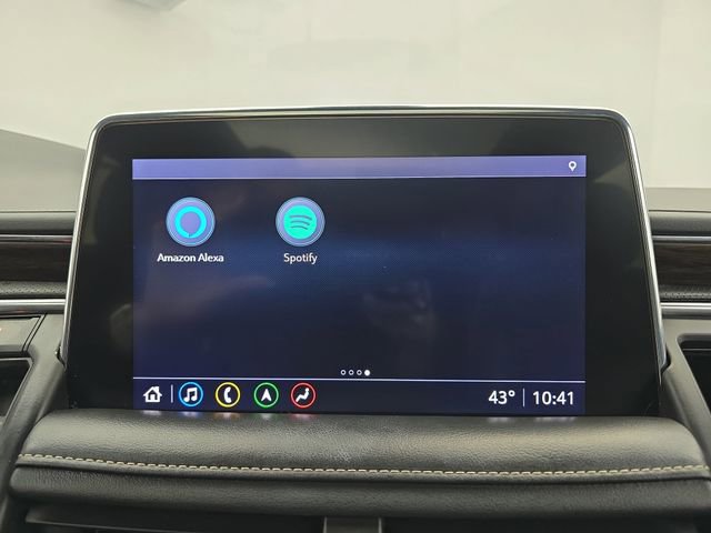 Used 2021 Chevrolet Suburban Premier w/ Premium Package image 31