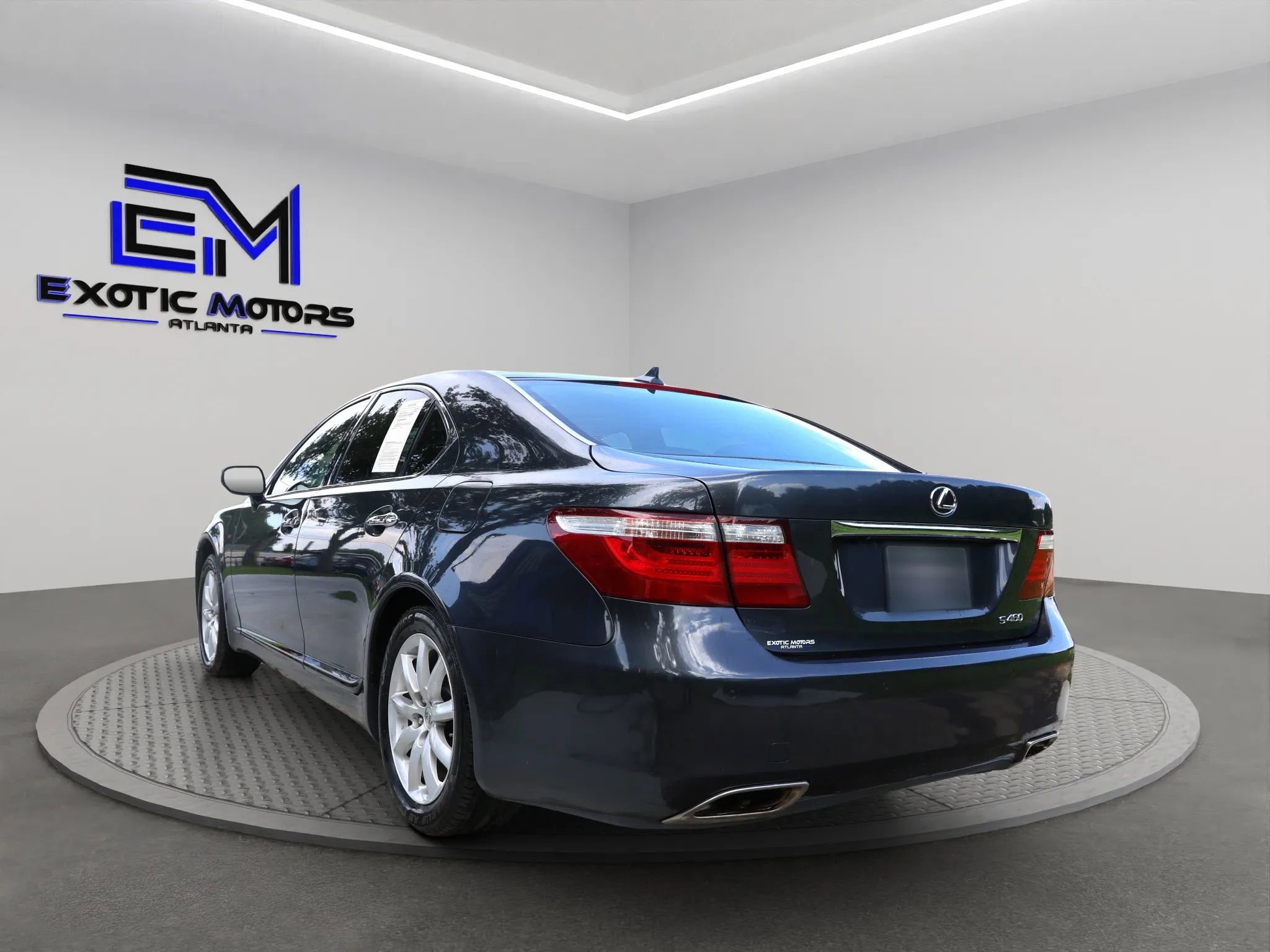 Used 2007 Lexus LS 460 RWD image 3
