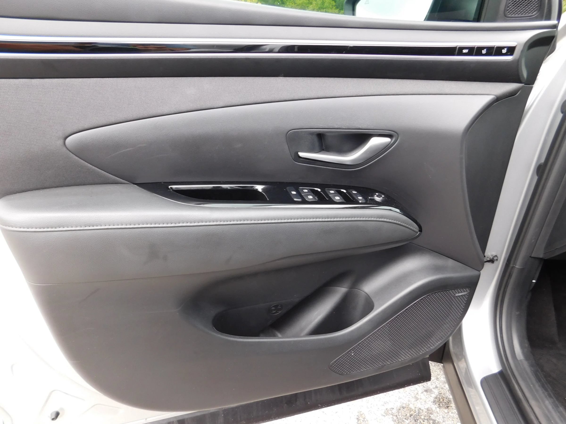 Used 2024 Hyundai Tucson Limited AWD/4WD image 18