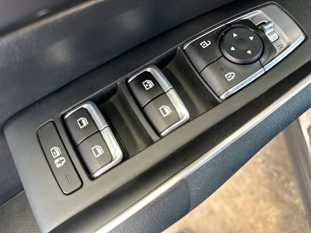Certified 2023 Kia Sorento LX FWD image 17