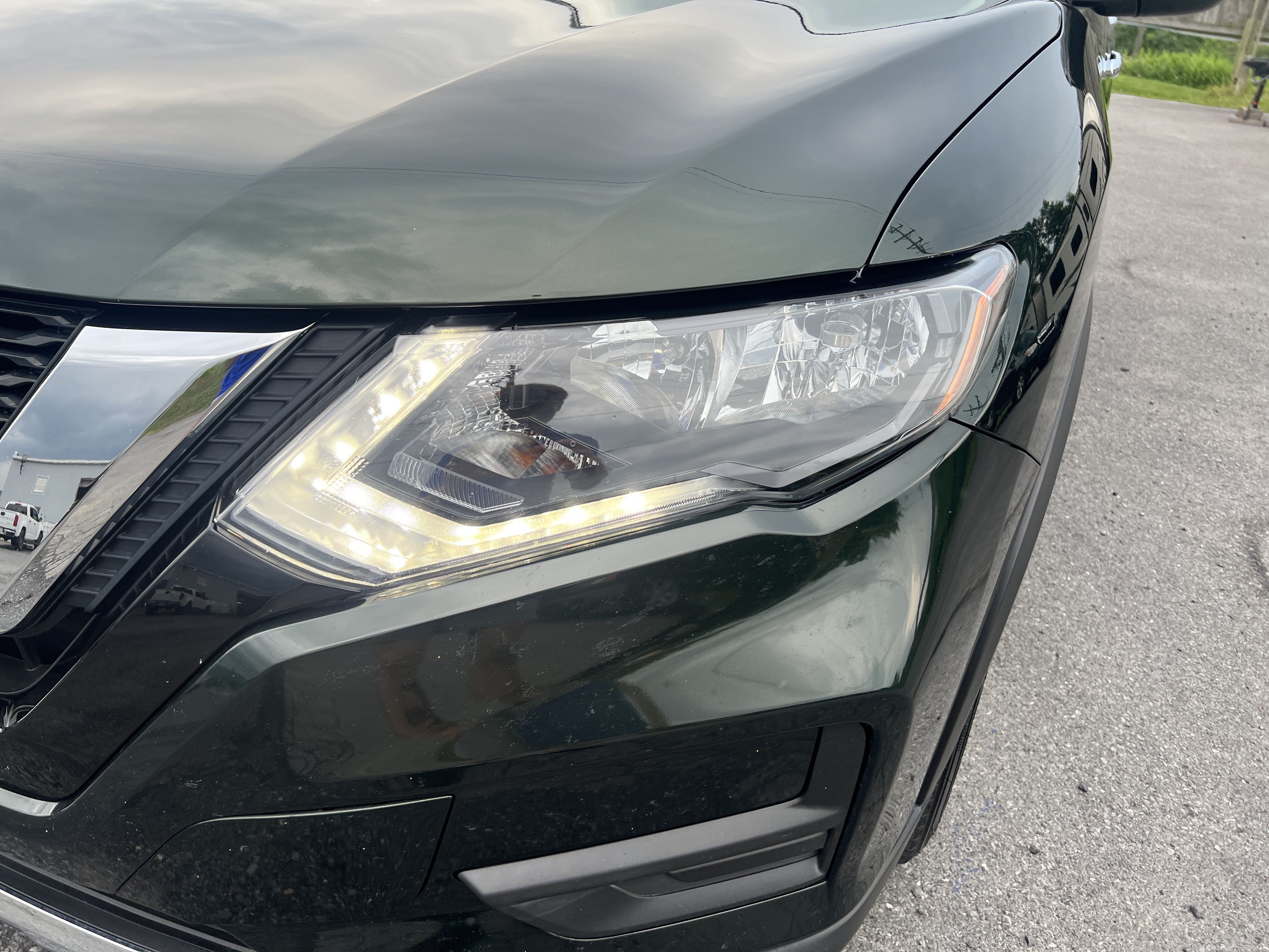 Used 2019 Nissan Rogue SV AWD/4WD image 10