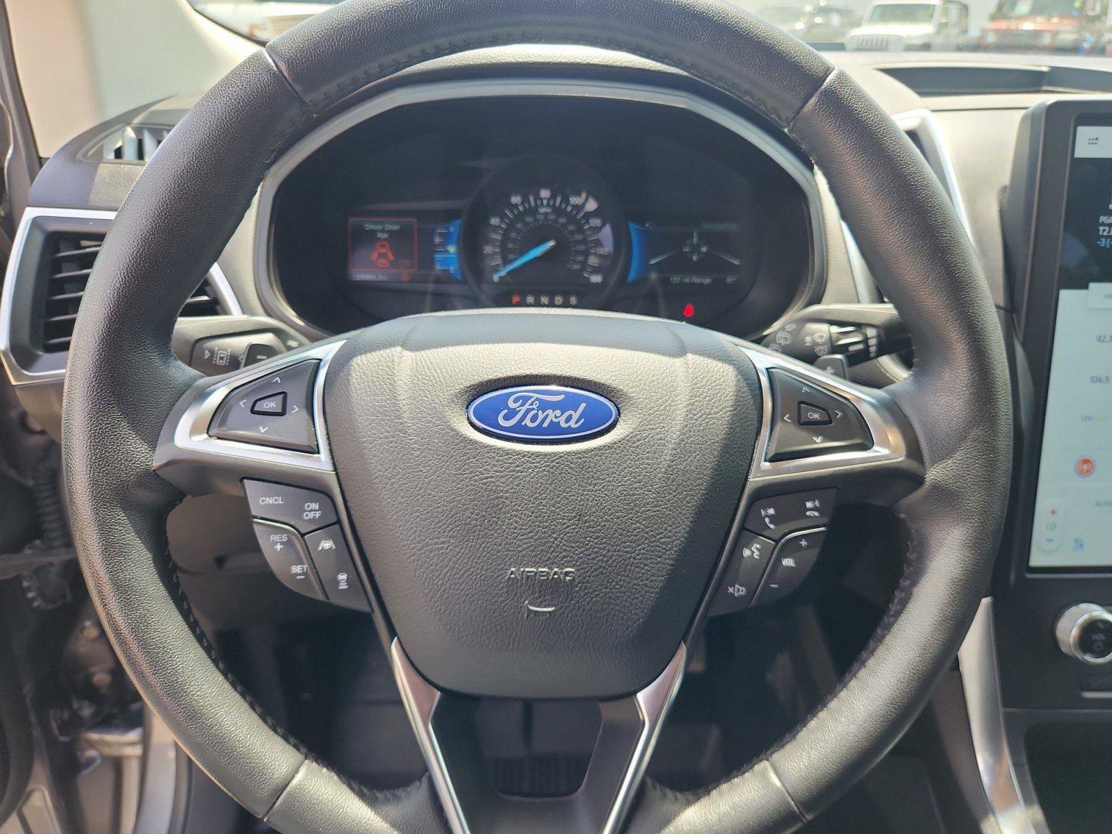 Used 2022 Ford Edge Titanium w/ Equipment Group 301A AWD/4WD image 20