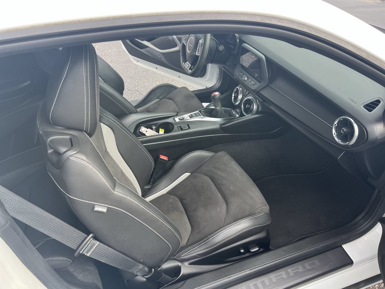 Used 2021 Chevrolet Camaro SS RWD image 34